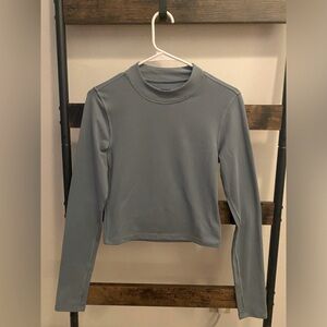 Athleta long sleeve crop top